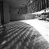 Gra światła i cienia - mieszkaniówka w centrum BCN. Fot. Mateusz Haładaj